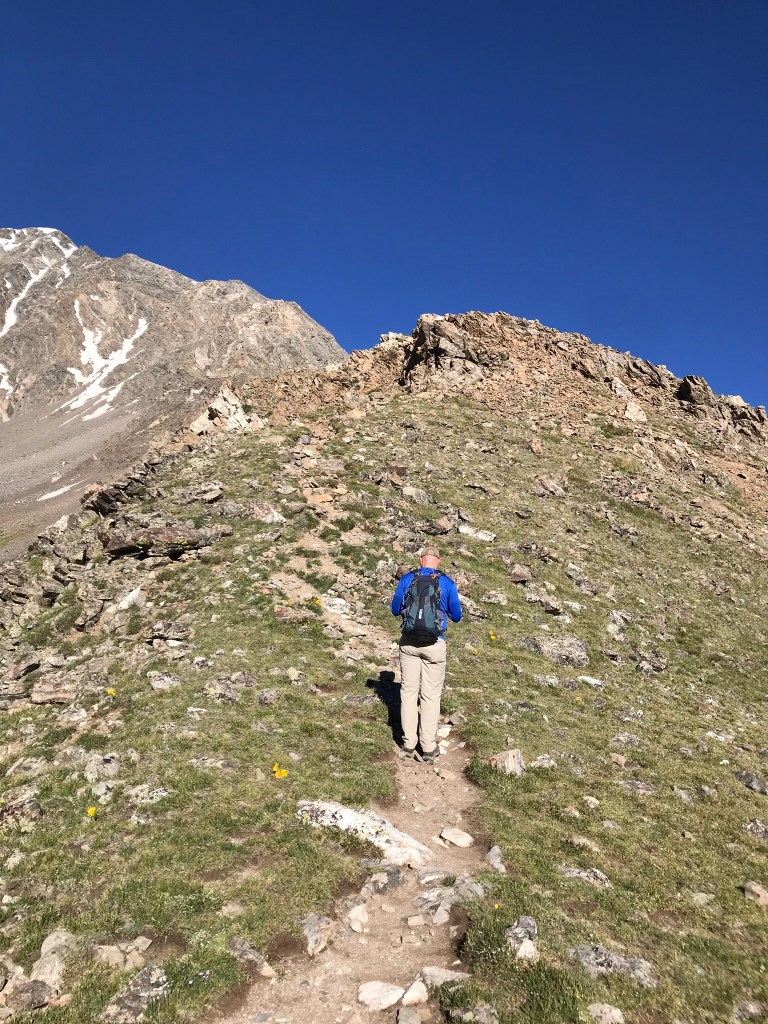 The Kelso Ridge trail starts easy enough